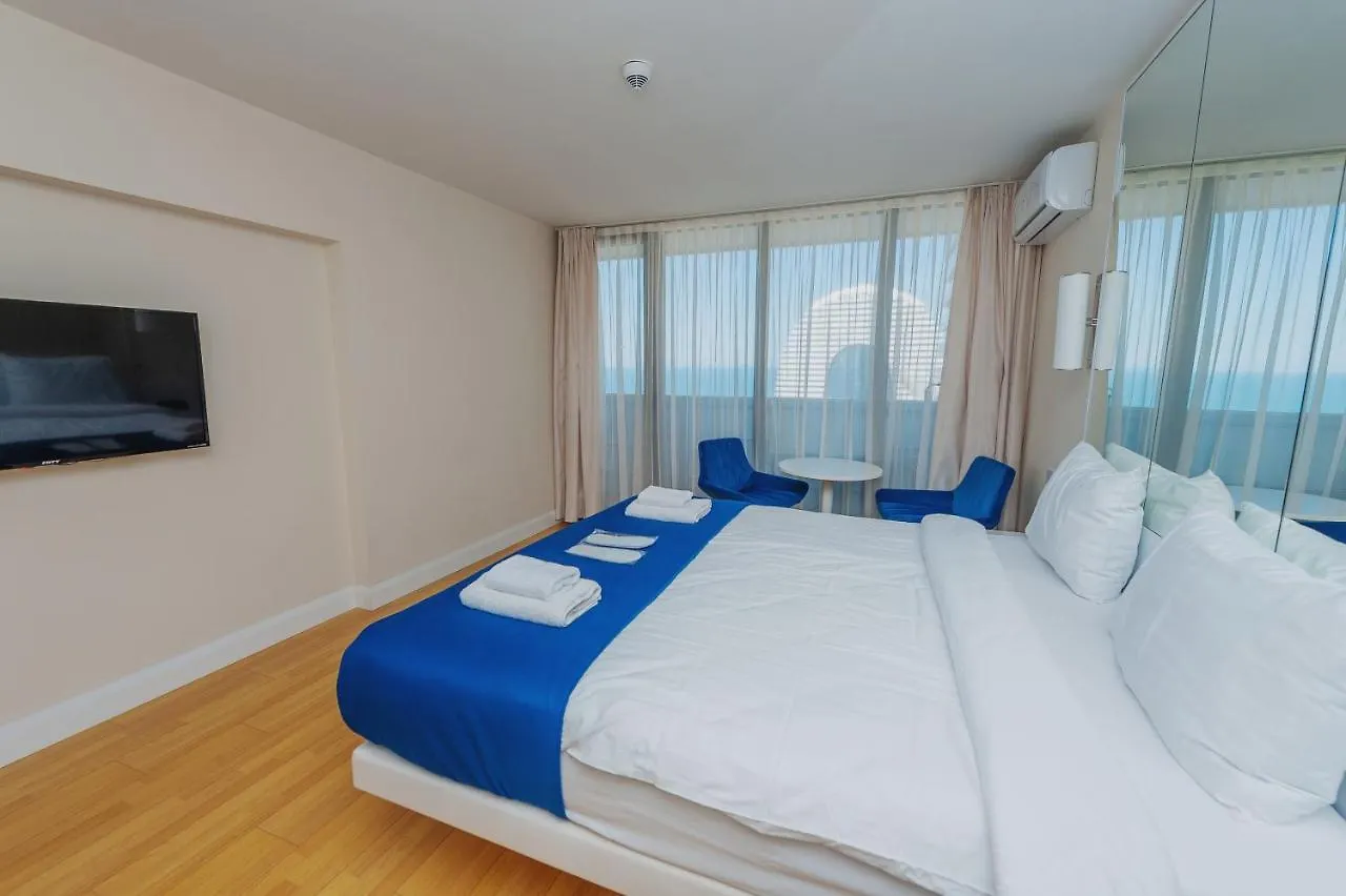Orbi City Hub Apartments 巴统 公寓式酒店